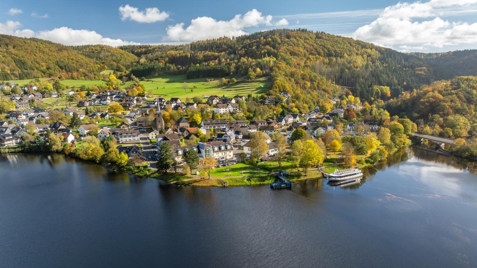 Garni Hotel Im Fachwerkhof Зиммерат Экстерьер фото