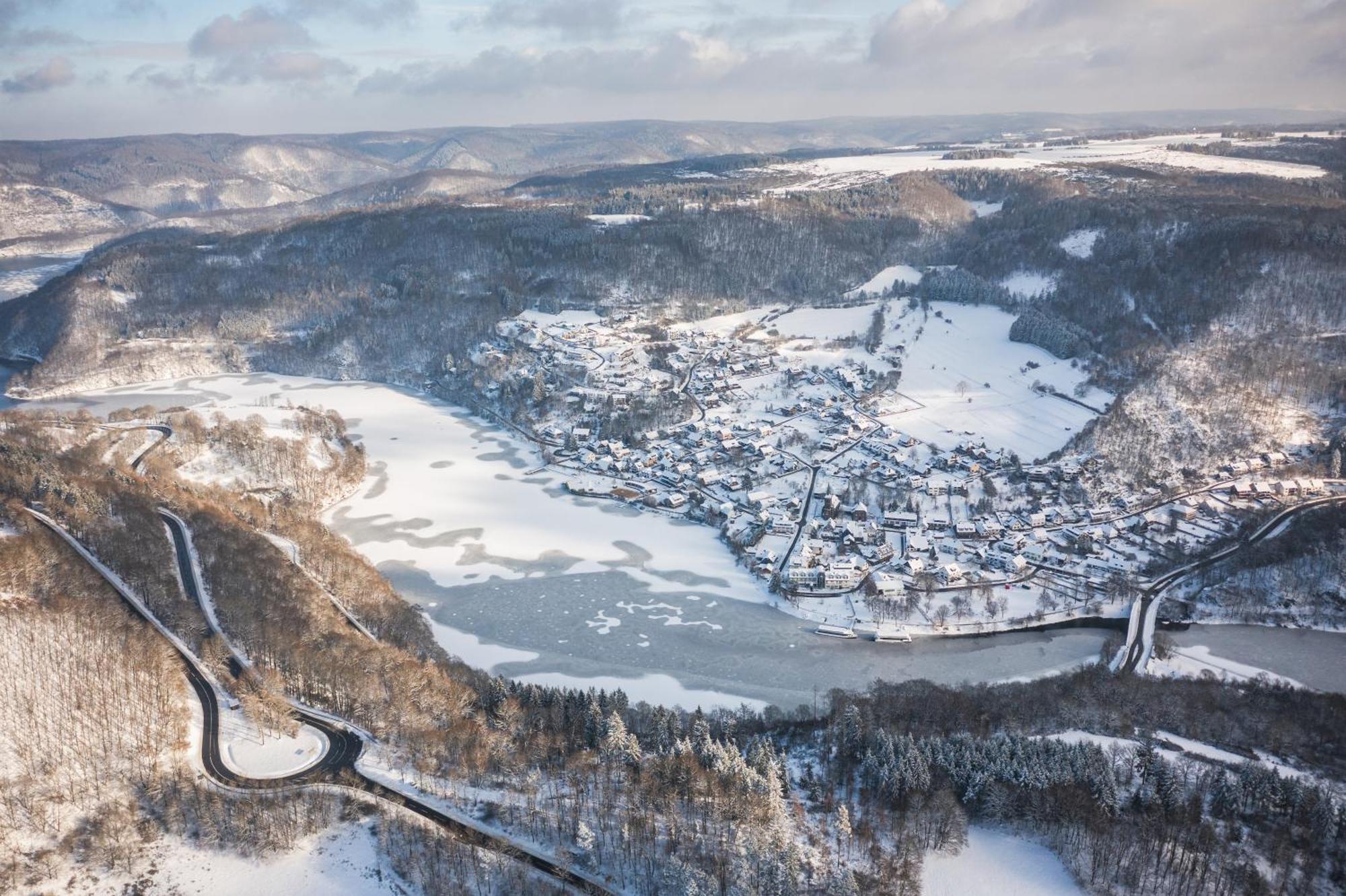 Garni Hotel Im Fachwerkhof Зиммерат Экстерьер фото